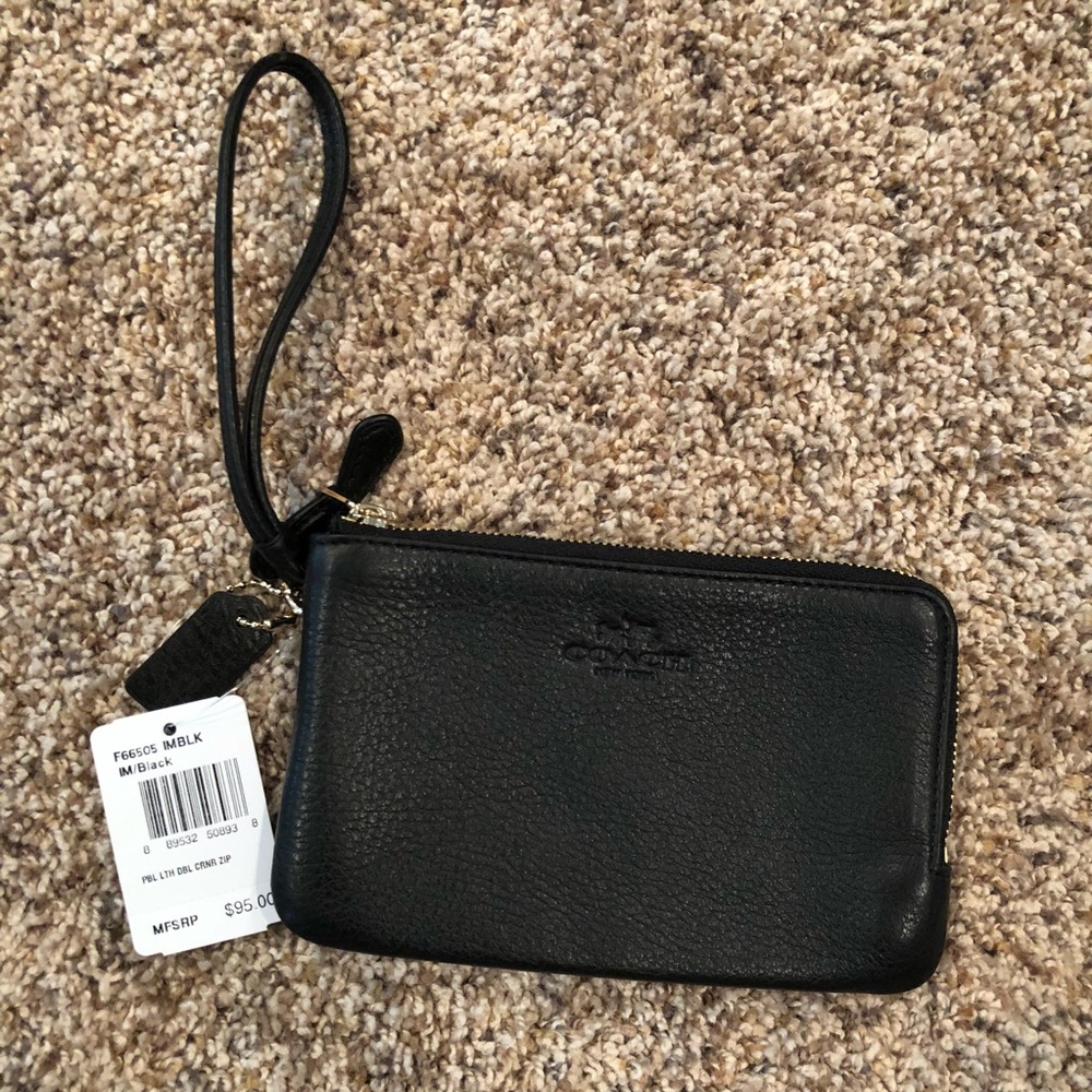 Brand New Coach Leather Wristlet F66505